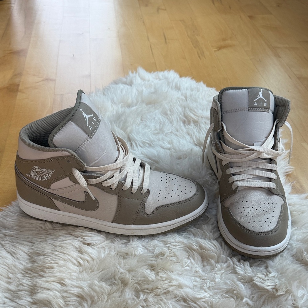 Air Jordan mids, size men’s 9 - Picture 4 of 12